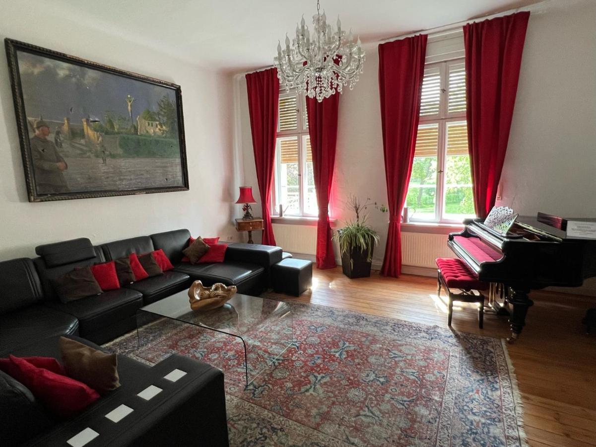 Schloss Grabow, Resting Place & A Luxury Piano Collection Resort, Prignitz Brandenburg Bagian luar foto